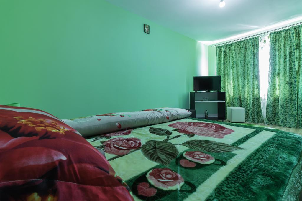 Conacul Lui Bulica Hotell Novaci-Străini Exteriör bild
