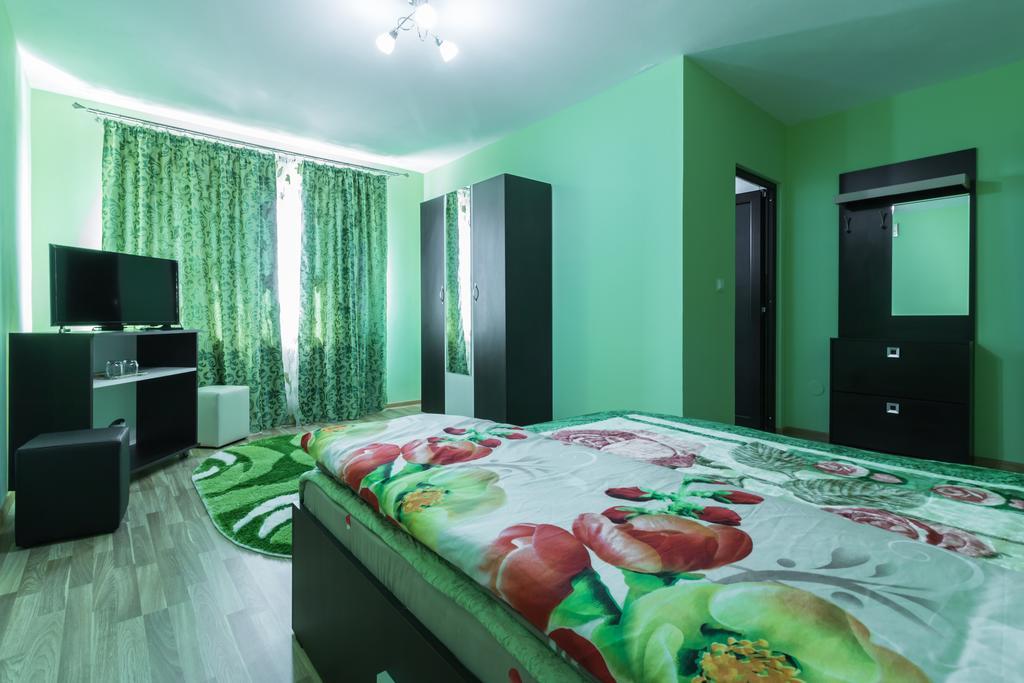 Conacul Lui Bulica Hotell Novaci-Străini Exteriör bild