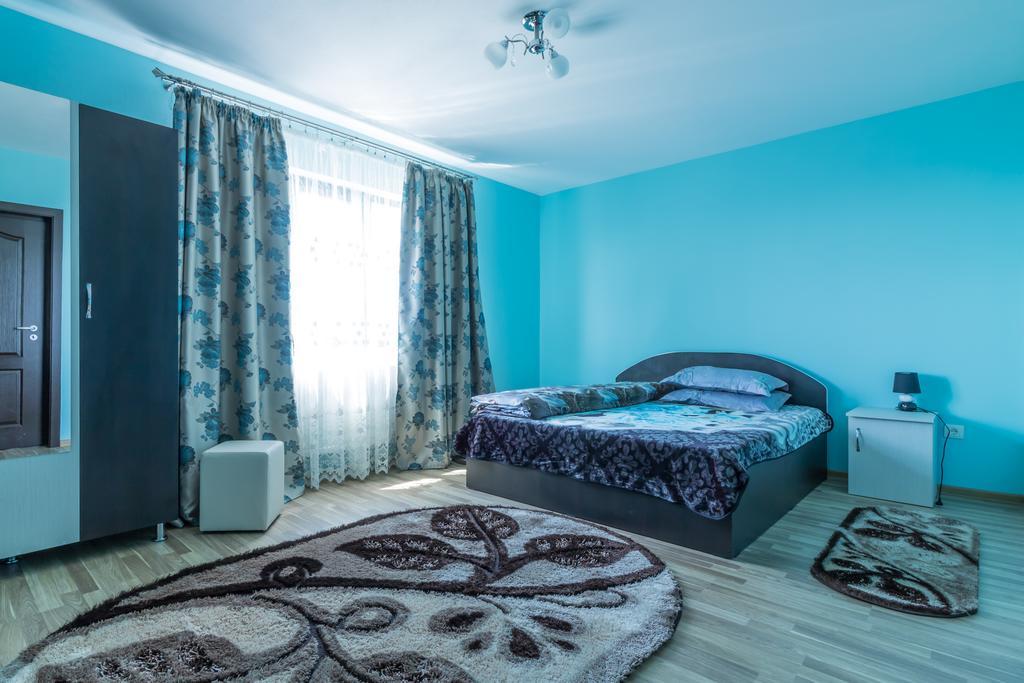 Conacul Lui Bulica Hotell Novaci-Străini Exteriör bild