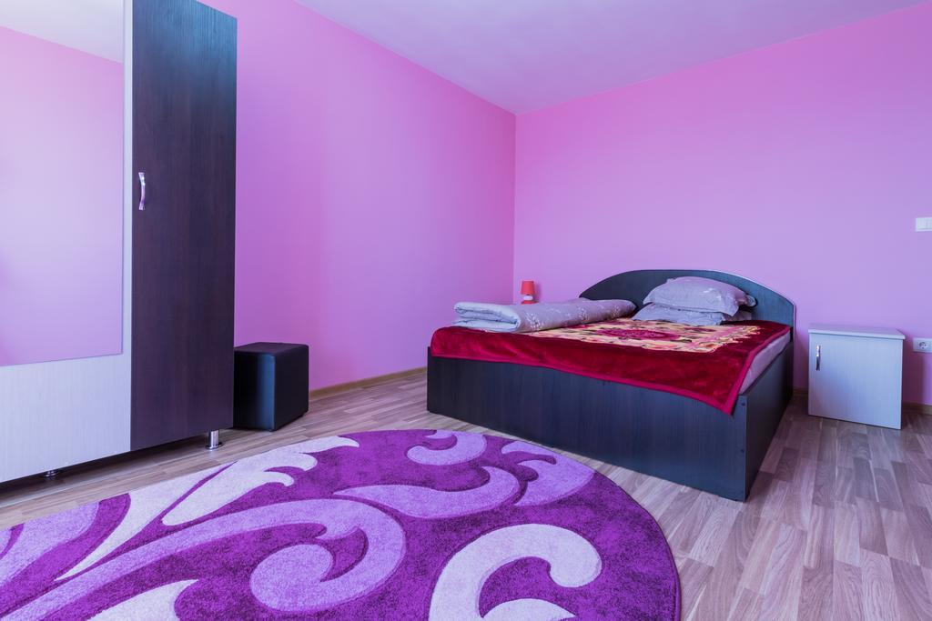 Conacul Lui Bulica Hotell Novaci-Străini Exteriör bild