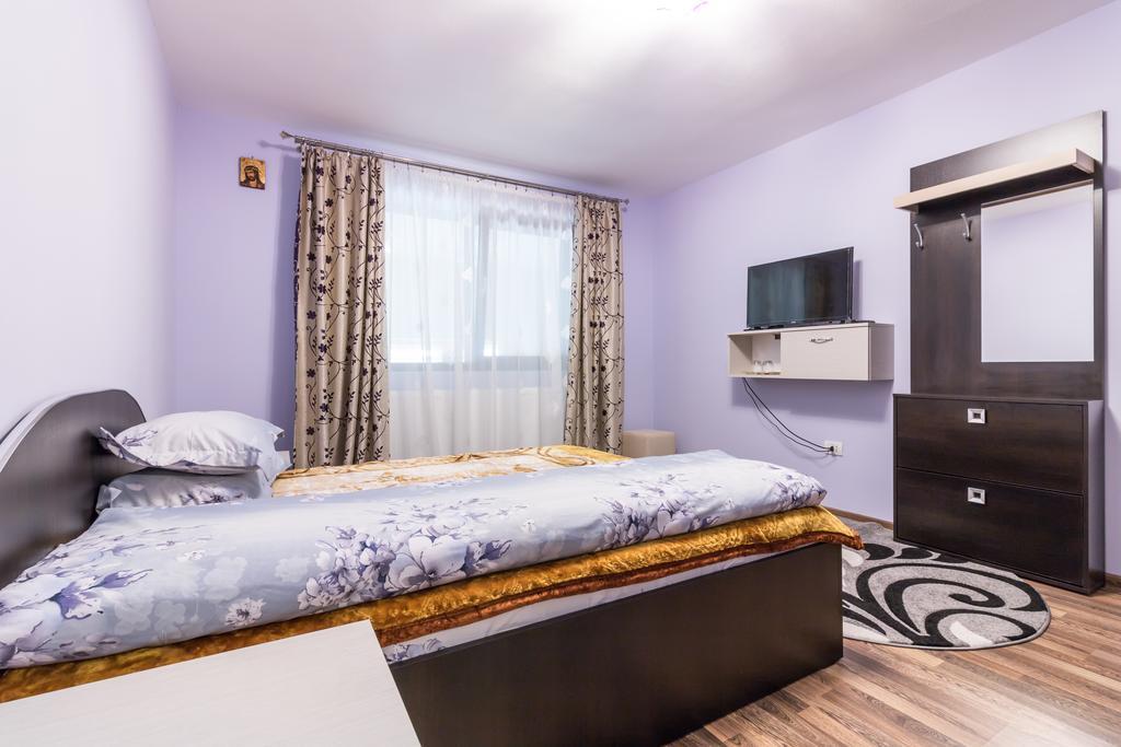 Conacul Lui Bulica Hotell Novaci-Străini Exteriör bild